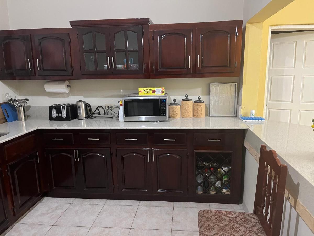 St Bess Comfort Style Black River Extérieur photo