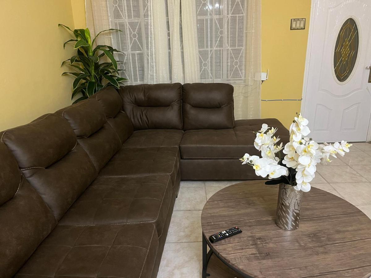 St Bess Comfort Style Black River Extérieur photo