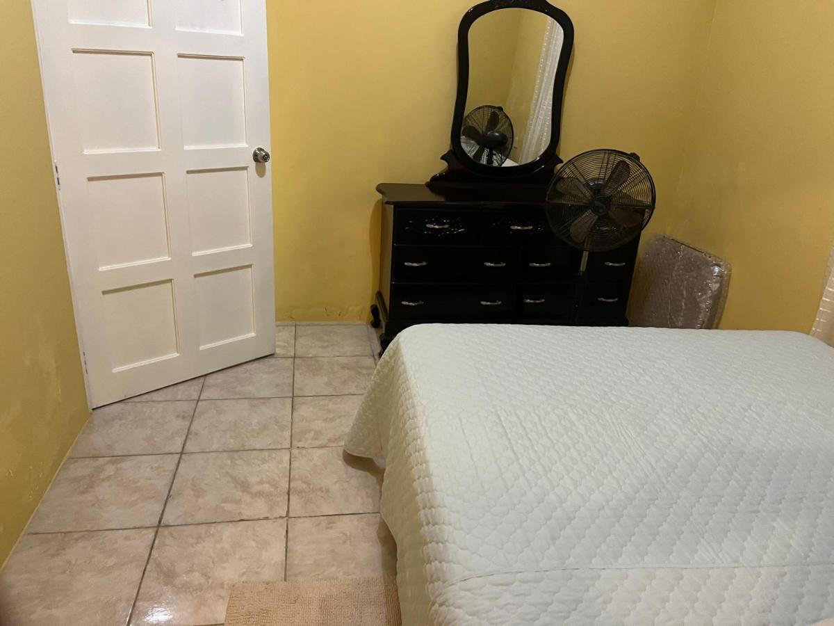 St Bess Comfort Style Black River Extérieur photo